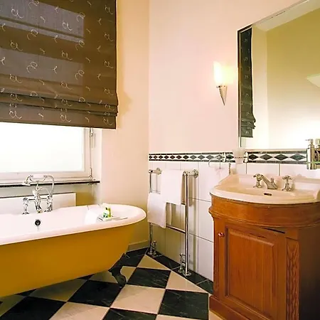Bio-hotel Orange فندق
